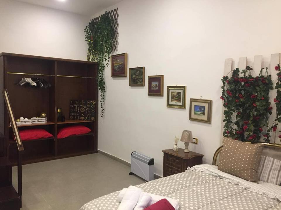 نابولي Room Don Carlo المظهر الخارجي الصورة