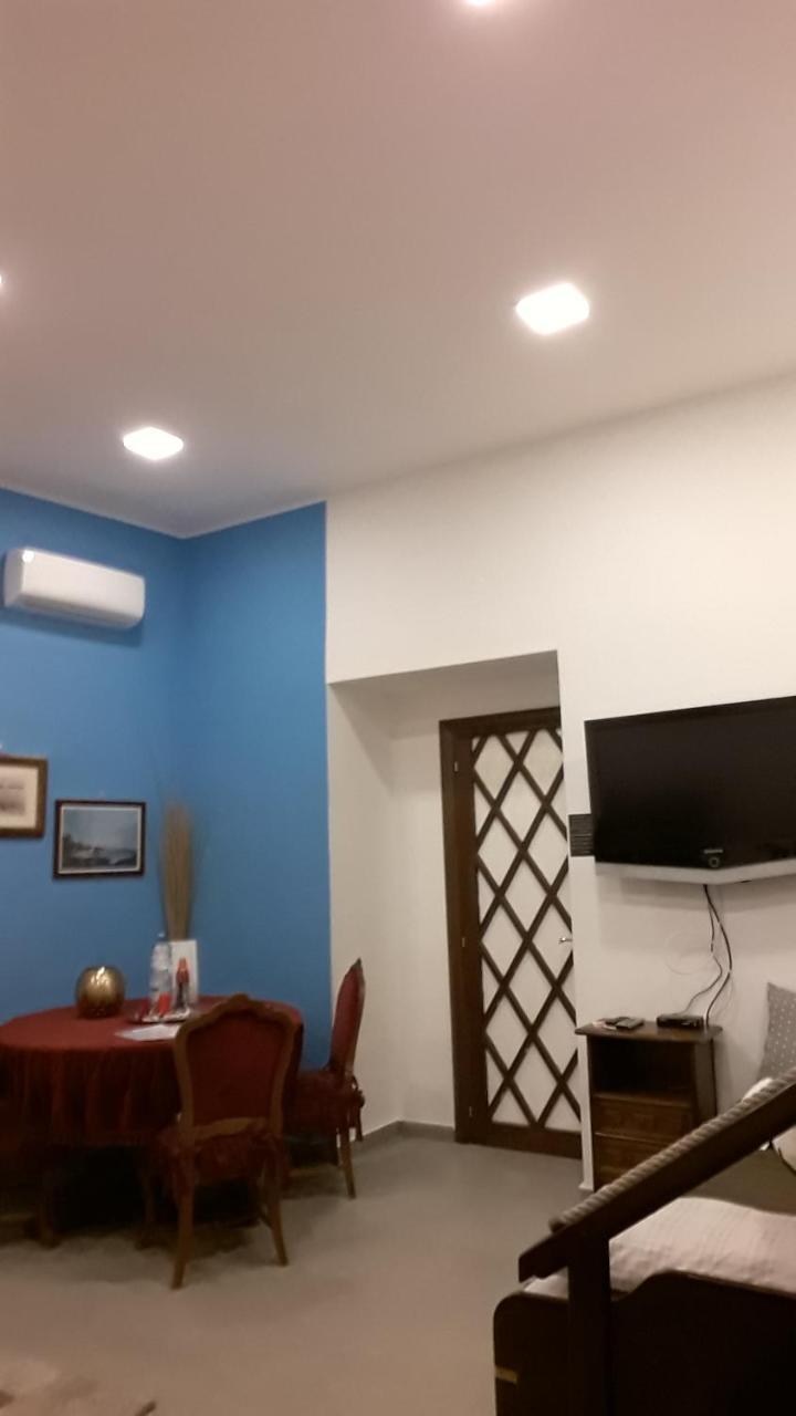 نابولي Room Don Carlo المظهر الخارجي الصورة