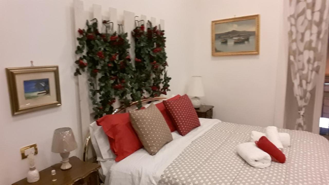نابولي Room Don Carlo المظهر الخارجي الصورة